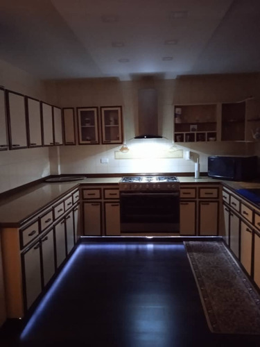 Imagen 3 de 6 de Venta De Quinta De Dos Niveles De 600m2
