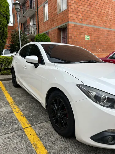 Mazda 3 Hatchback 2016