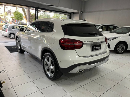 Imagem 10 de 13 de Mercedes-benz Classe Gla 2018 1.6 Advance Turbo Flex 5p