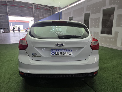 Ford Focus 1.6n S Mt 5p