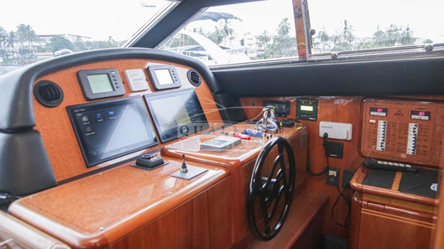 Imagen 5 de 10 de Ferretti 810