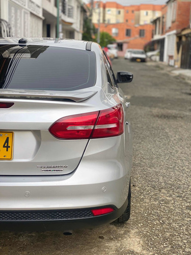 Ford Focus 2015 2.0 Titanium