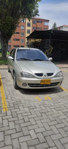 Renault Megane 1.6 Unique