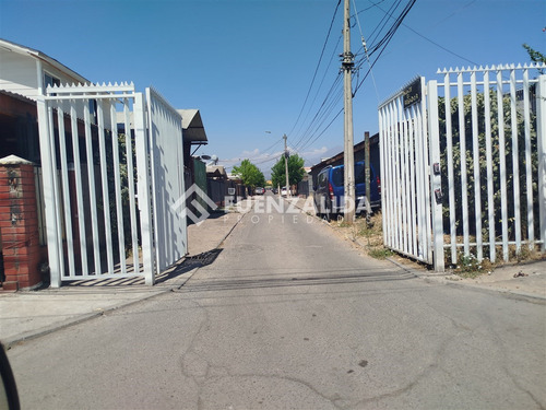 Casa En Venta De 4 Dorm. En Pasaje Cerrado, Puente Alto