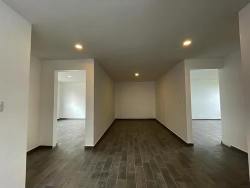 Rento O Vendo Casa Sola En Cacalomacan.