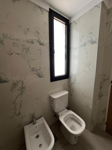 Departamento De 3 Ambientes A Estrenar En Flores. Full Amenities Premium