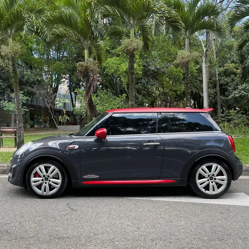 Mini John Cooper Works 2.0 TURBO AUTOMÁTICO