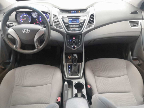 Hyundai Elantra 1.8 Gls At 2015