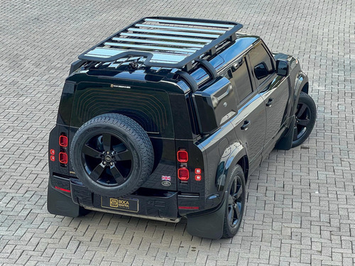 Land Rover Defender 110 HSE 2.0 Turbo 7L