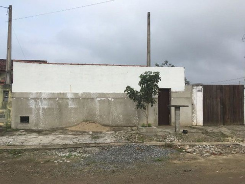 Casa Com 03 Dormitórios Na Cidade De Itanhaém - 4419 | Sanm