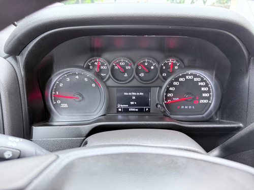 Chevrolet Silverado Wt Doble Cabina 4X2 4.3L V6