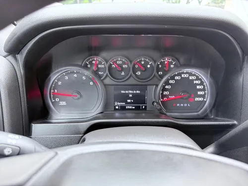 Chevrolet Silverado Wt Doble Cabina 4X2 4.3L V6