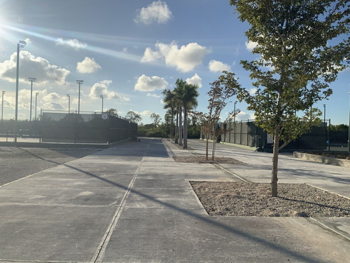 Venta Terreno Racquet Village ,cap Cana