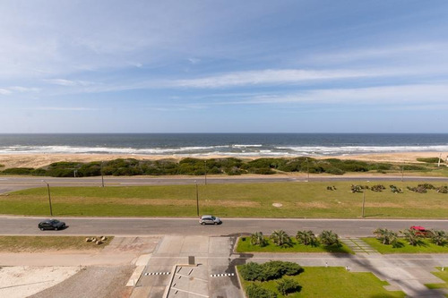 Apartamento En Torre De Lujo, Punta Del Este Uruguay
