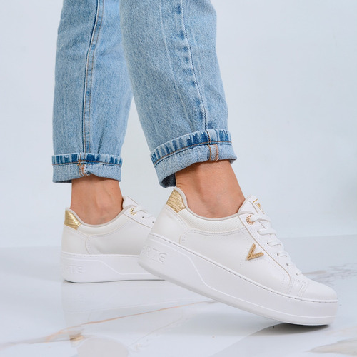 Zapatilla Sneakers Mujer Con Plataforma Via Marte Urbanas.