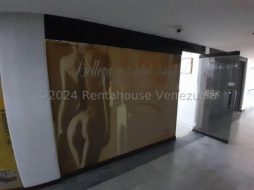 Local Comercial En Venta Muy Versatil Y Comodo En Venta Centro Comercial Oasis Center Guatire Mls#24-20898 - Jca