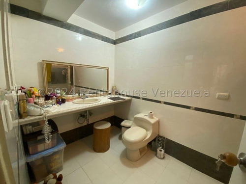 Leandro Manzano Townhouse En Venta,villa Nueva Hatillo Mls #25-210 As