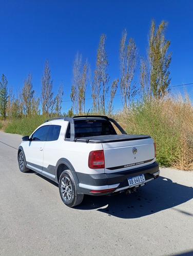 Volkswagen Saveiro 1.6 Cross Gp Cd 110cv Pack High