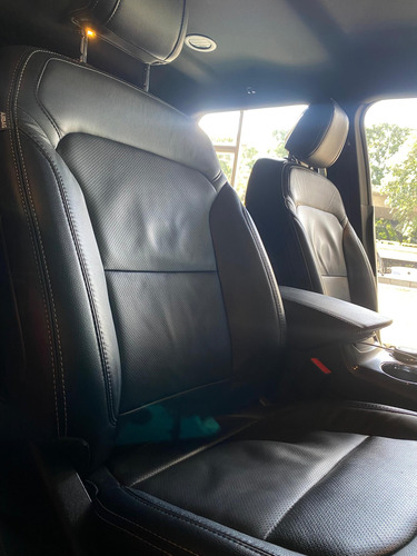 Ford Explorer Sport
