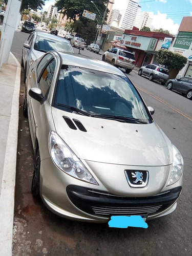 Imagem 1 de 11 de Peugeot 207 Passion 2010 1.4 Xr Flex 4p
