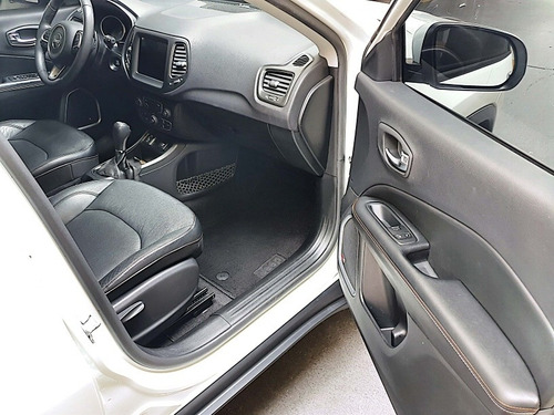 Imagem 10 de 12 de Jeep Compass 2017 2.0 Longitude Flex Aut. 5p