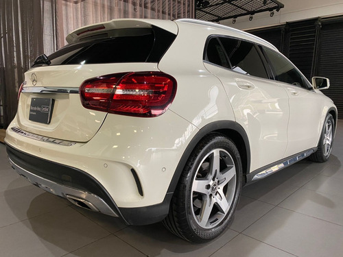 Imagen 8 de 15 de Mercedes Benz Gla 250 Sport 2018 Blanco