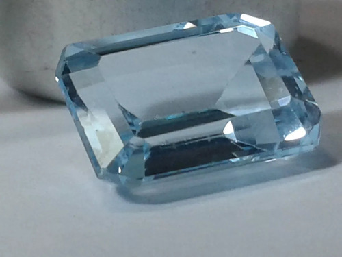 214 Se Vende Piedra Semipreciosa De Topacio Azul Facetada .