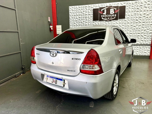 Toyota Etios 1.5 XLS SEDAN 16V FLEX 4P MANUAL