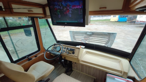 Imagem 2 de 8 de Motorcasa