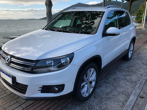Volkswagen Tiguan 2.0 TSI 4 MOTION