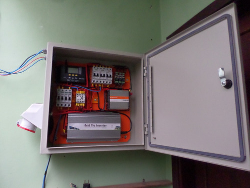 Imagem 6 de 10 de Kit Placa Solar 2, Bateria, Quadro Elétrico E Mais