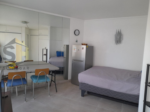 Se Vende Lindo Dpto A Pasos De La Playa. Viña Del Mar