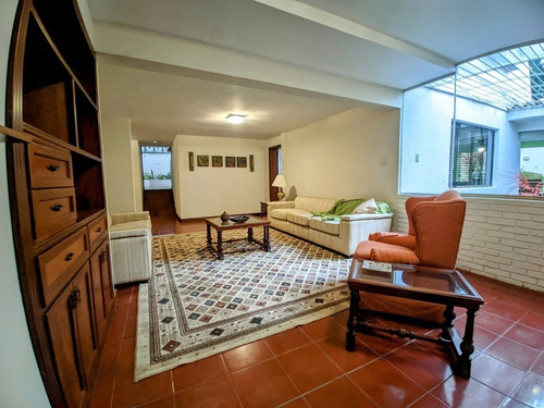 Imagen 6 de 25 de Adriana Atienzo Vende | Casa De 2 Niveles Para Actualizar En La Viña (atc-789)