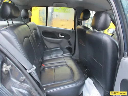 Renault Clio Dynamique 1600cc Mt Aa