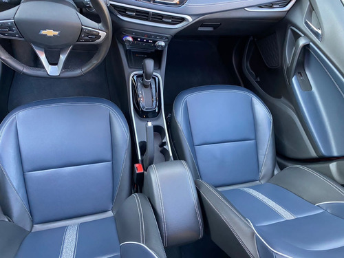 Imagen 5 de 15 de Chevrolet Tracker 2021 Color Vino Premier At Dakkar Autos