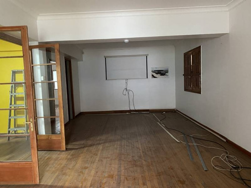 Imagen 3 de 17 de Propiedad Comercial Con Oficinas Y Bodegas