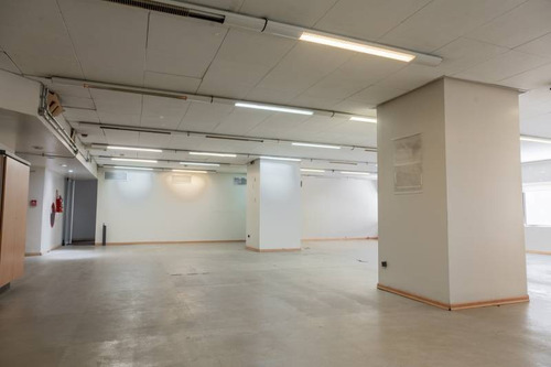 Imagen 18 de 22 de Oficinas Alquiler Retiro