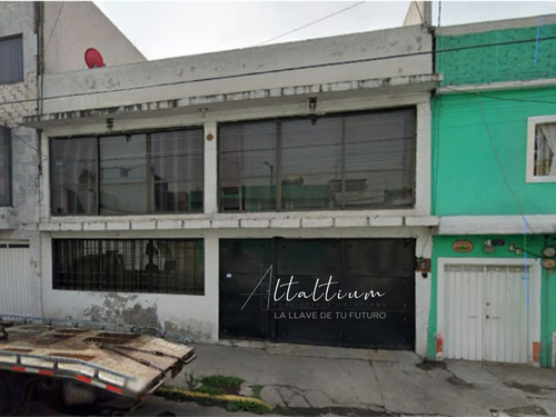 Casa En Venta En Calle Juan C. Doria, Col. Juan Escutia, Iztapalapa Cdmx. Br-ru