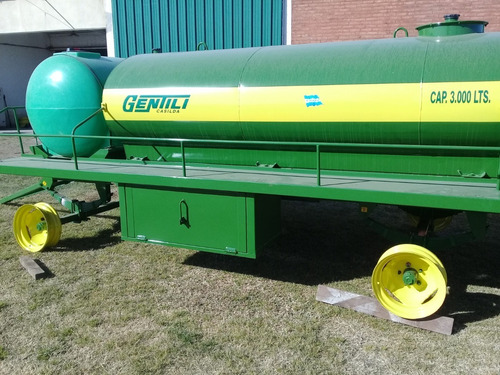 Imagen 3 de 5 de Acoplado Tanque Combinado Gentili 3000 L