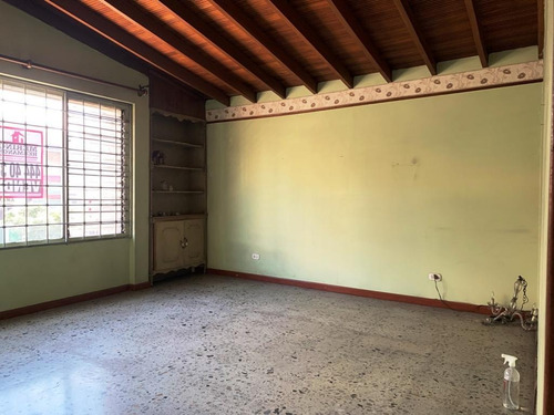 Casa-local En Venta