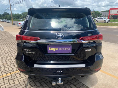 Toyota Sw4 2.8 Tdi Srx 7l 4x4 (aut)