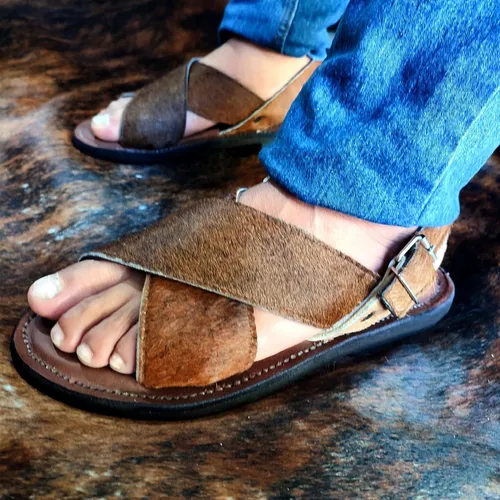 Huaraches de piel de vaca sale