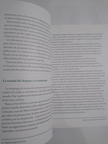 Política Integral De Tierras / Juan Camilo Restrepo Salazar (Usado)