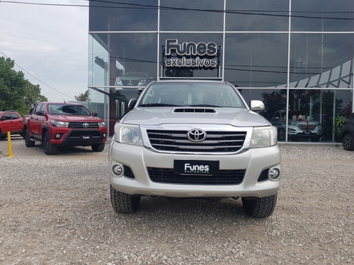 Toyota Hilux 3.0 Cd Srv Cuero 171cv 4x4 2014