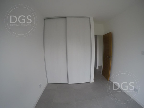 Imagen 14 de 20 de Oportunidad! Hermoso Departamento De 3 Ambientes Con Cochera A Metros De La Estación De Banfield