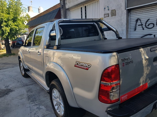 Toyota Hilux 3.0 Cd Srv Cuero I 171cv 4x2