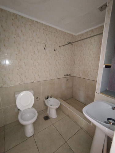 Alquiler Departamento De 2 Dormitorios Con Patio