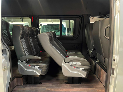 Mercedes-benz Sprinter 417 19lug Executiva 2025 Prata