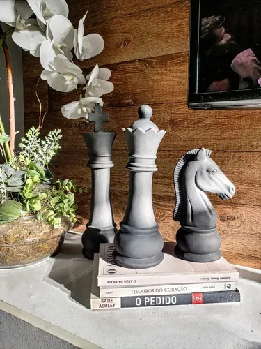 Decoração Peças De Xadrez Rei Rainha E Cavalo Escultura Grande