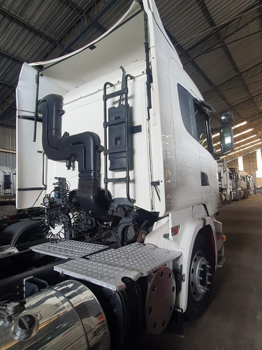 Imagem 5 de 11 de Scania R440 6x2 2013